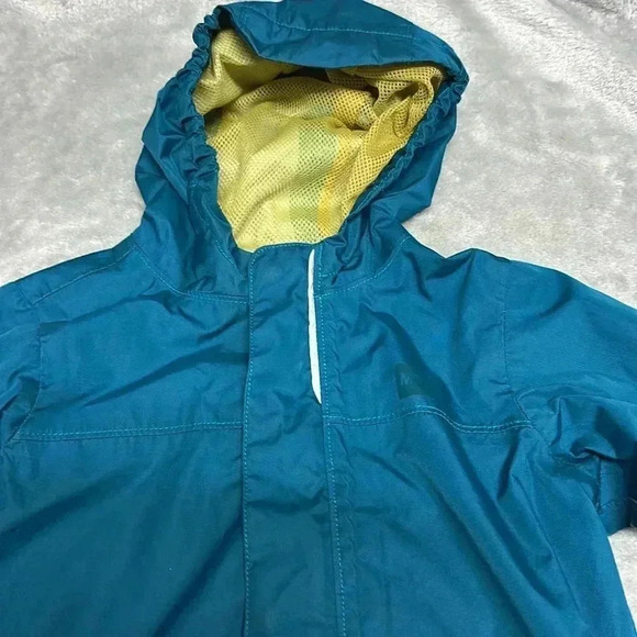MEC - Infant/Toddler hooded windbreaker/rain jacket. - Picture 2 of 7